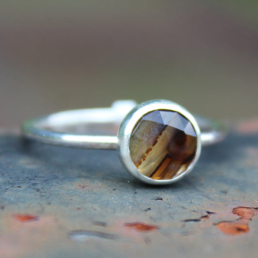 Size 10 Montana Agate Ring with 1.6mm Sterling Silver Round Band