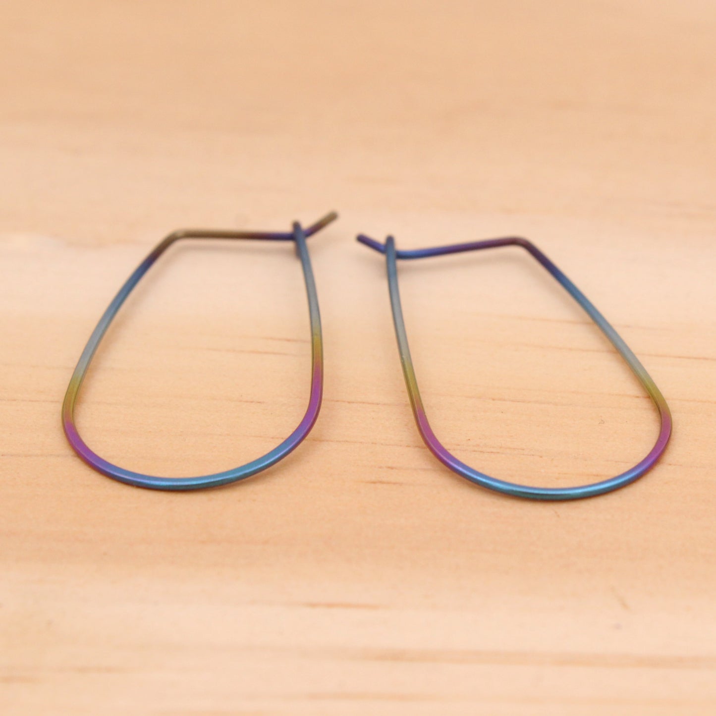 Rainbow Niobium Hoops