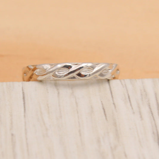 Twisted Silver Band Size 4 3/4