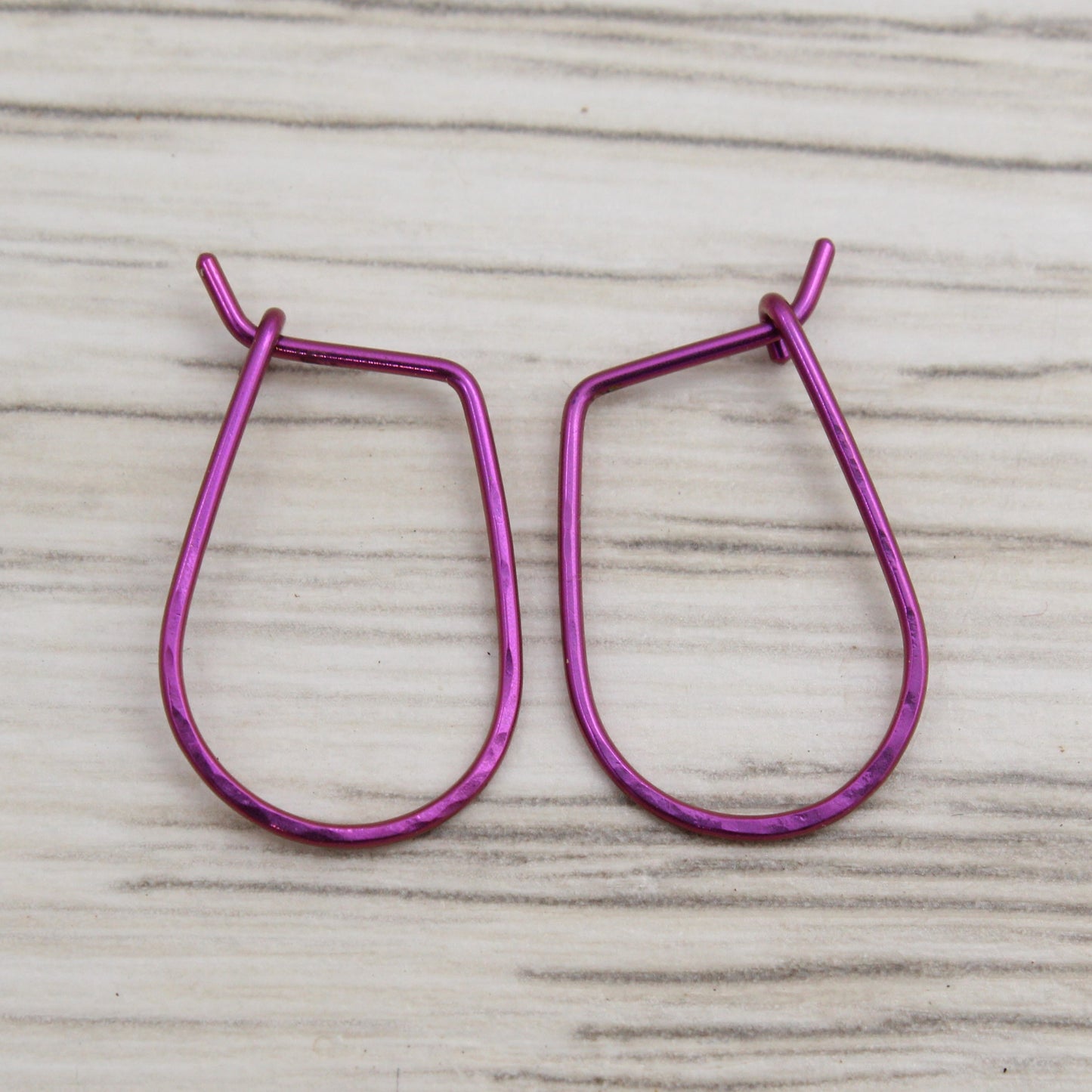 #3136 Dark Pink Niobium Hoops