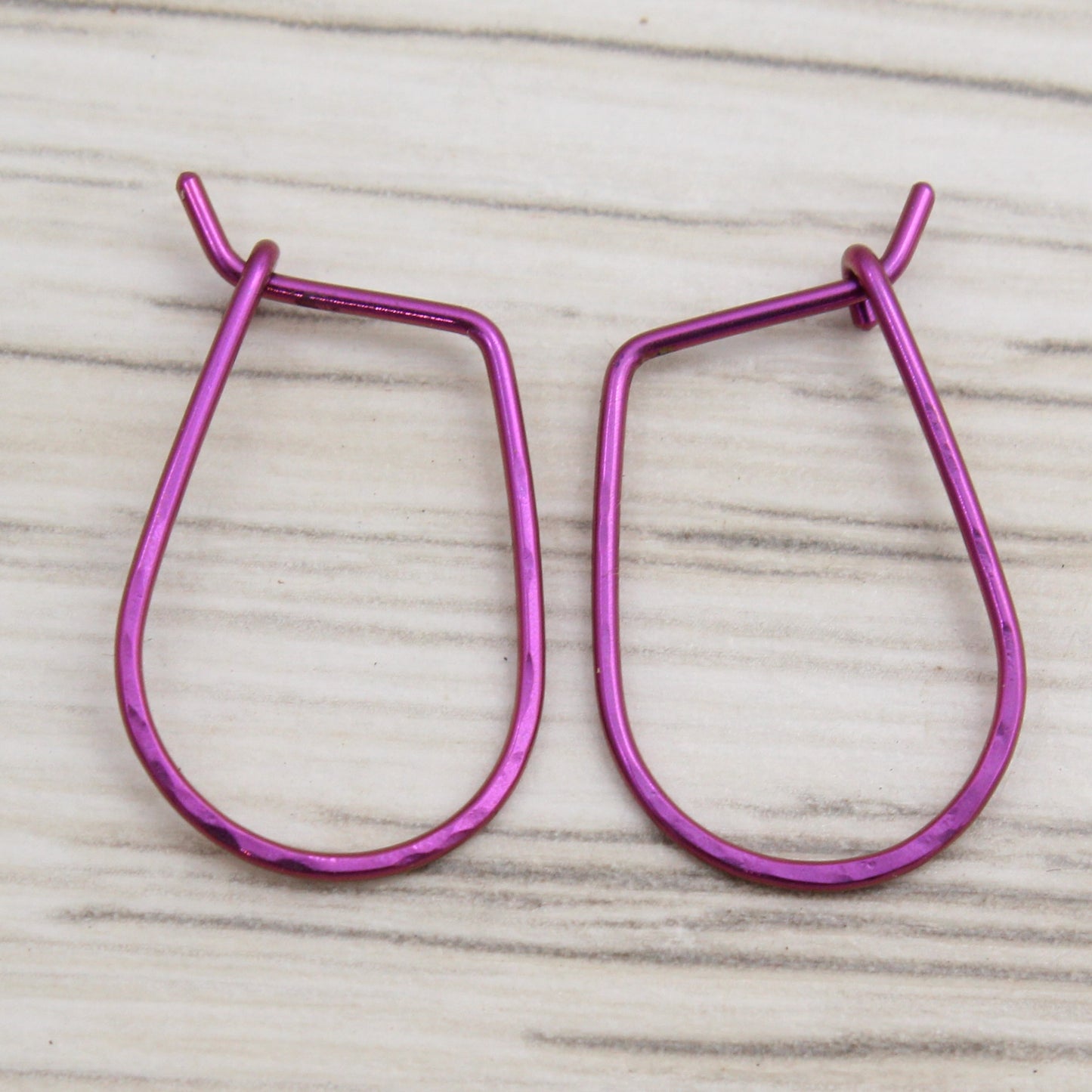 #3136 Dark Pink Niobium Hoops