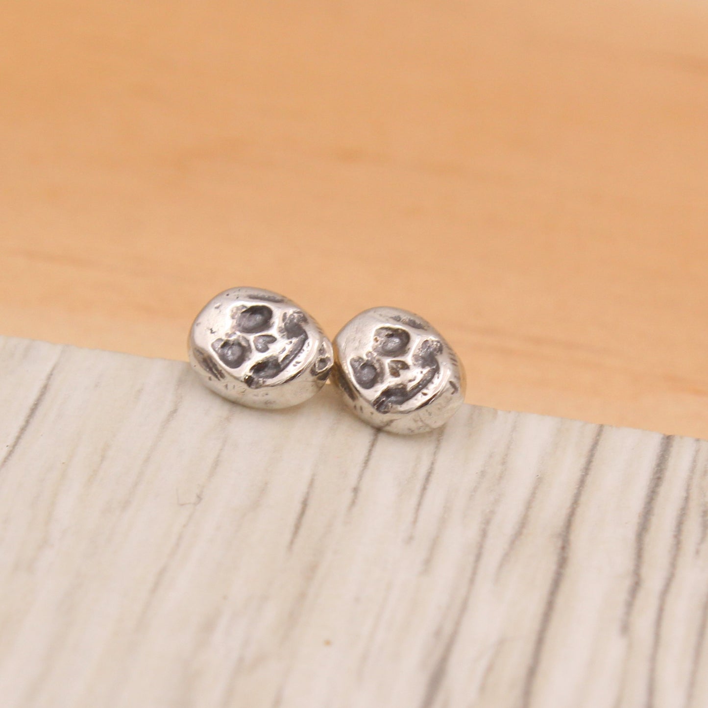 #3116 Skull Stud Earrings